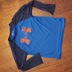UA long sleeve tshirt